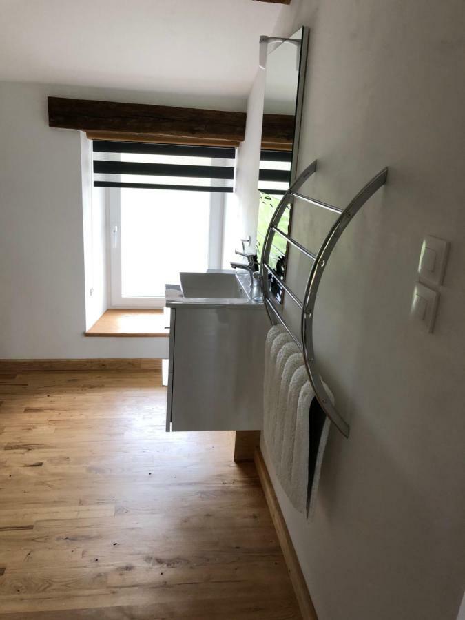 The Walnut Tree Gite Le Dorat Exterior foto