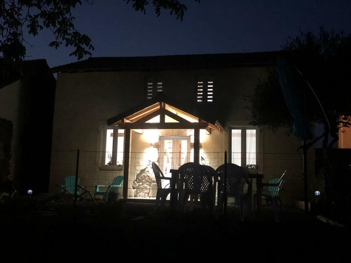 The Walnut Tree Gite Le Dorat Exterior foto