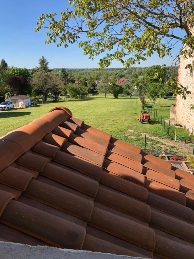 The Walnut Tree Gite Le Dorat Exterior foto